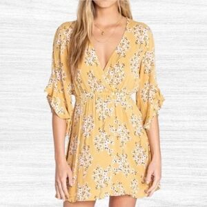 Billabong Love Light Floral Mini Dress – Size S